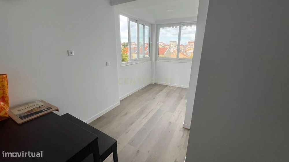 Apartamento T4 transformado em T5!