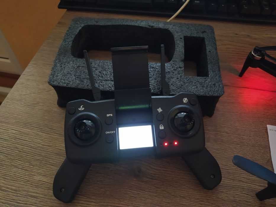Квадрокоптер LYZRC L 900