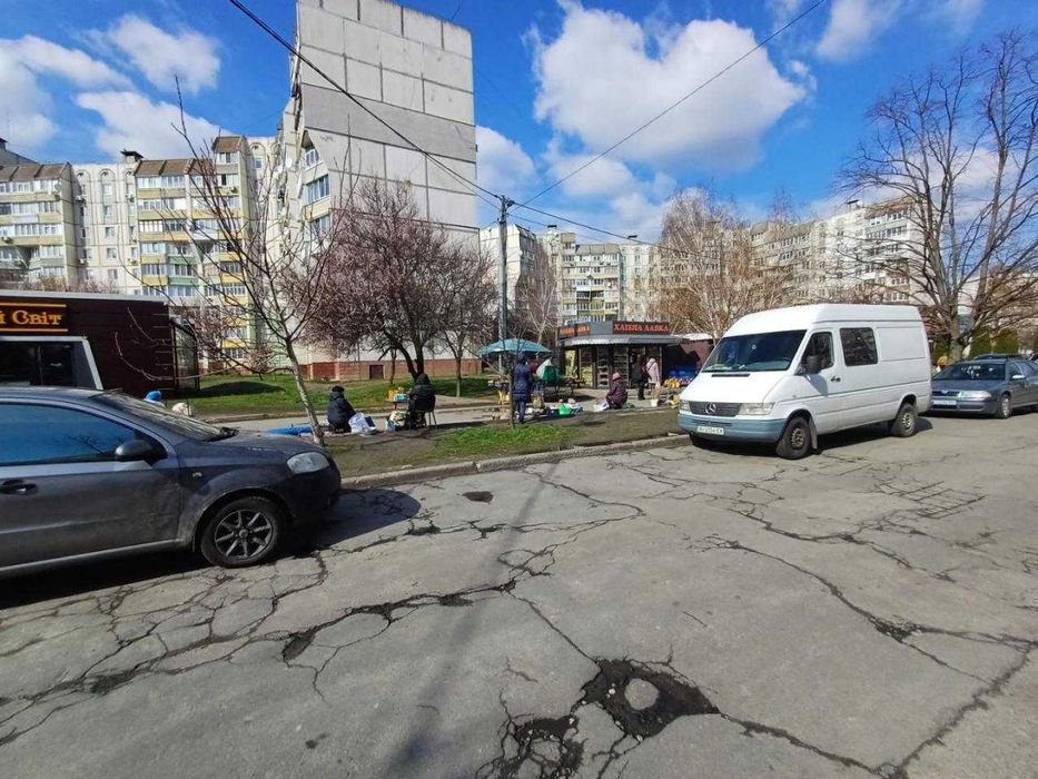 52м2 на Таращанському масиві в прохідному місці