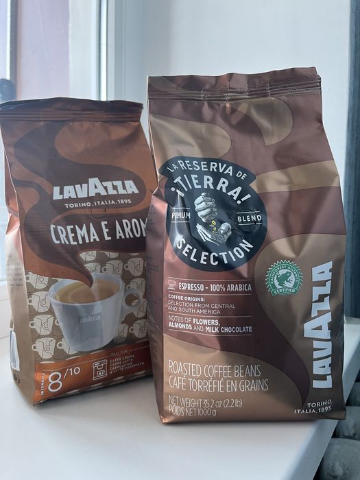 Кава Lavazza в зернах, мелена, розчинна кава, маккофе