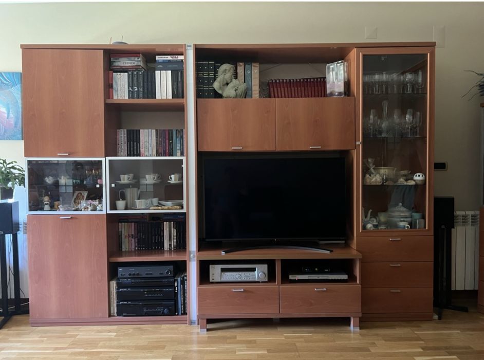 Conjunto de móveis de sala em madeira de cerejeira