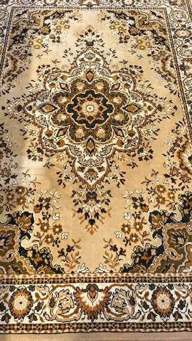 Carpete Tapete 190x270 cm. - Bom estado geral - Tapete grande de sala.