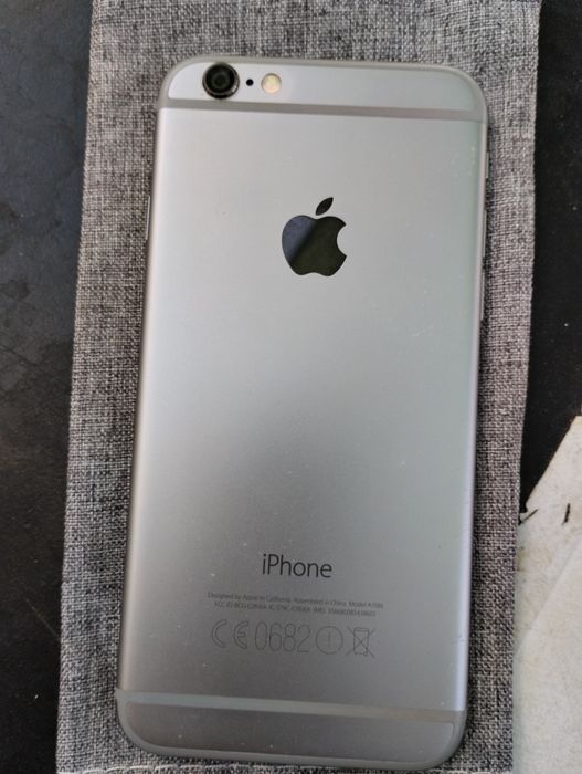 Vendo iPhone 6 a trabalhar