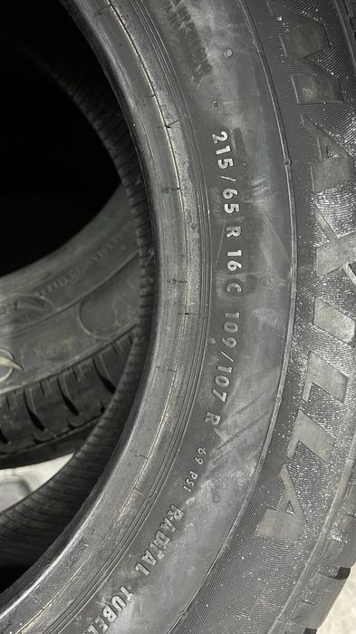 Нові 215 65 16C 109/107R Matador Maxilla