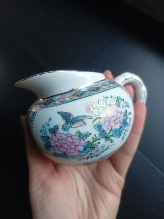 Chiński mlecznik porcelanowy/ porcelana chińska /stara porcelana