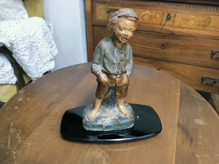 Escultura em Terracota "Miúdo Regila"