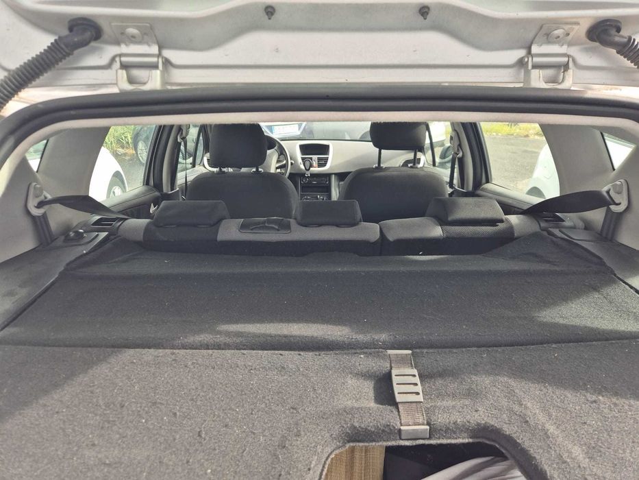 Peugeot 207-sw, impecável, pneus novos carro em bom aspeto. — photo 4