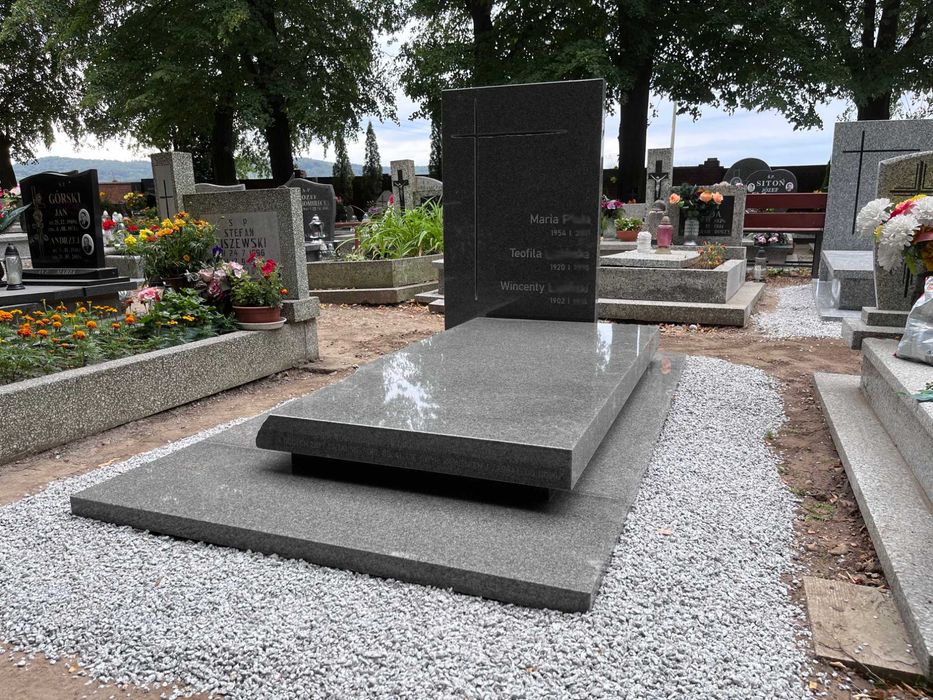 Nagrobek granitowy IVORY FANTASY