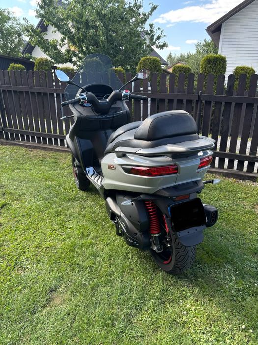 Piaggio MP3 HPE Sport
