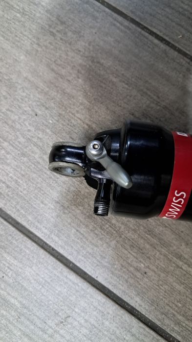 Задний амортизатор DT SWISS 190 мм воздушный