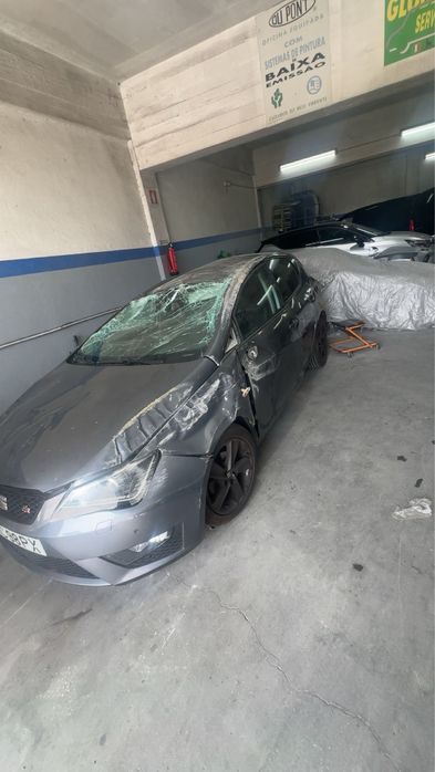 Seat ibiza  fr 1.4 tdi style acidentado
