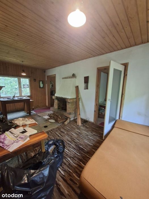 Dom 43 m2 na działce o pow 1690 m2 w Rosanowie.
