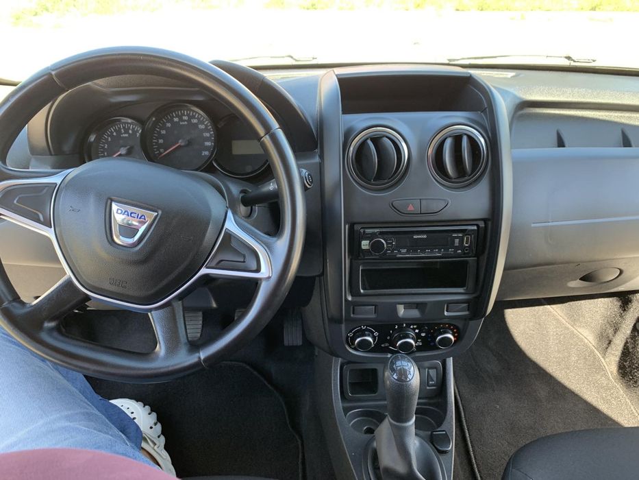 Продам DACIA DUCTER 1.6 бензин