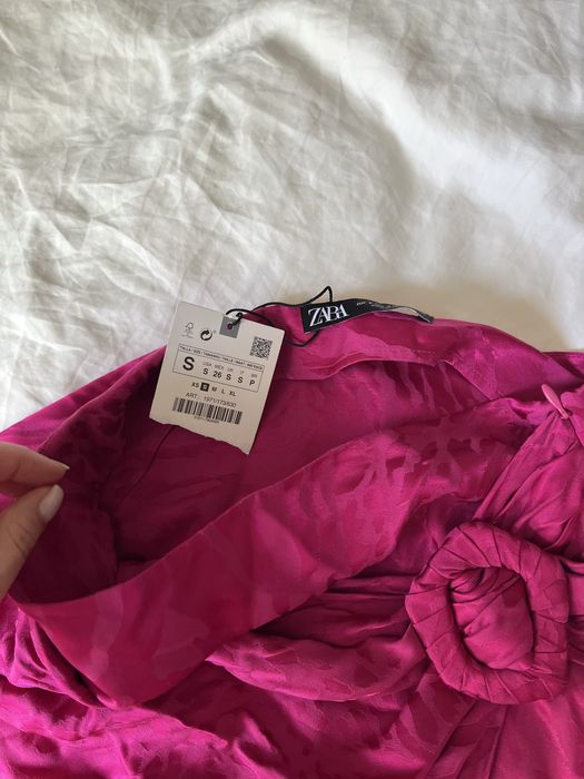 Спідничка Zara шовкова рожева