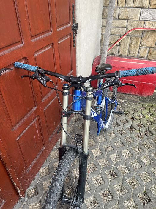 Rower downhill Giant Glory 2006