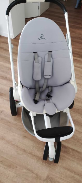 Carrinho bebe Quinny branco