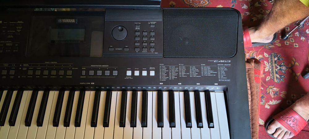 Yamaha  psr e463