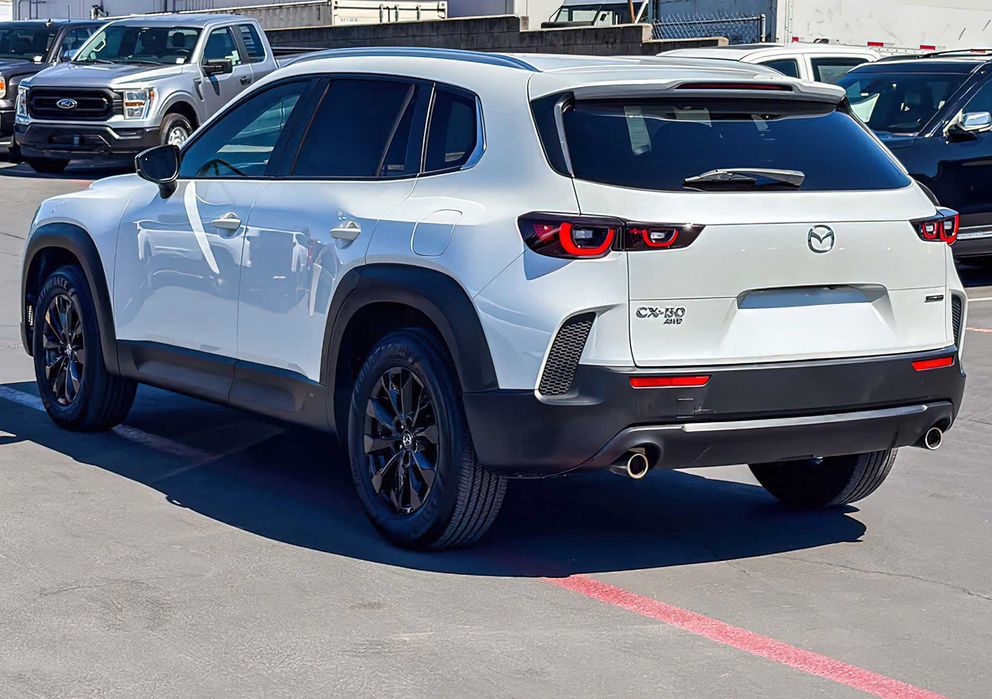 Mazda Cx-50      2024