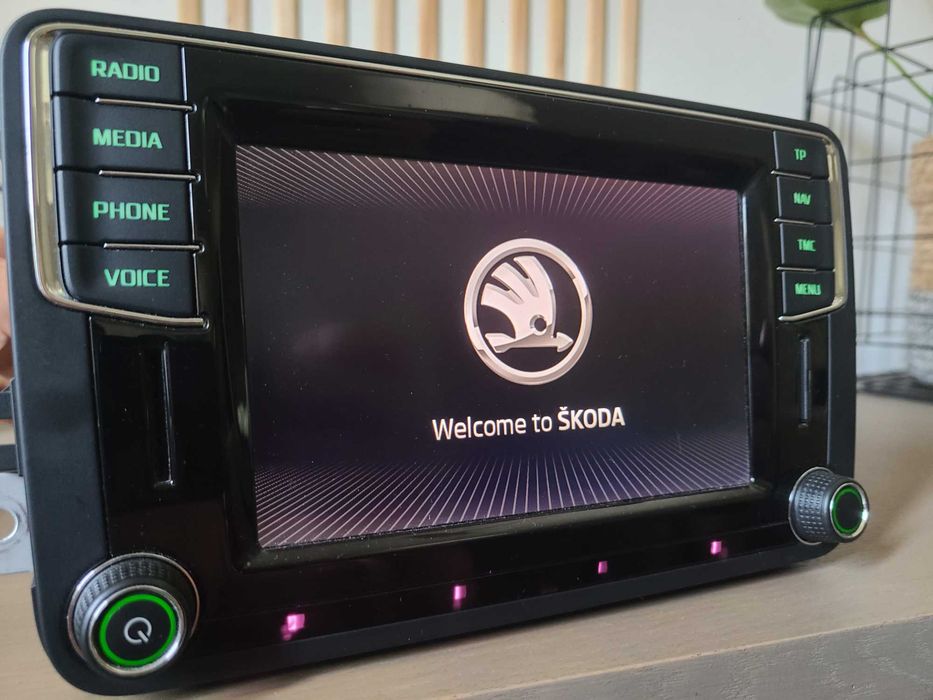 Radio SKODA MIB STD2PQ+ NAV  5LO 036 680 B