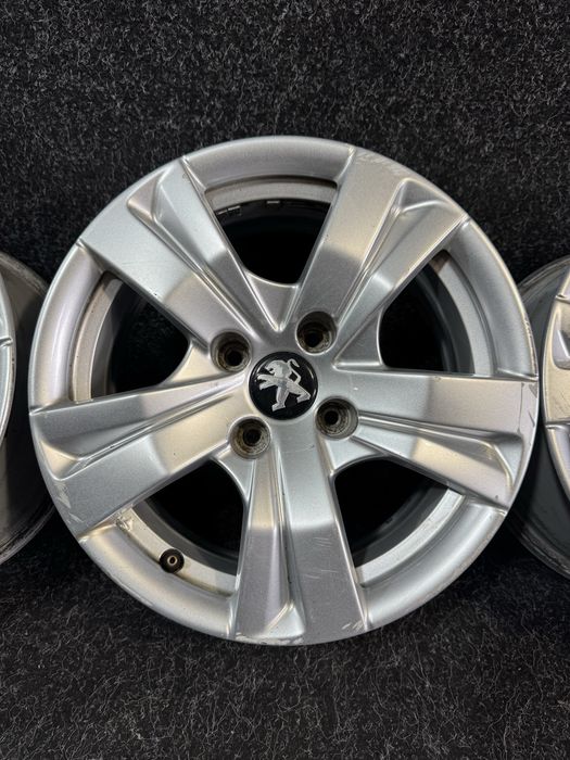 Диски Б/У 6.5R16 5x114.3 ET20 Dia65.1 4x108 Pegout