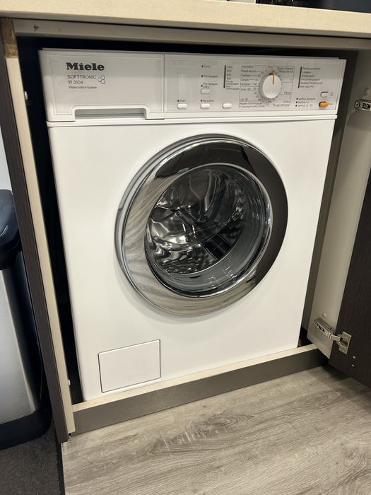 Máquina lavar roupa Míele W3104 6Kg