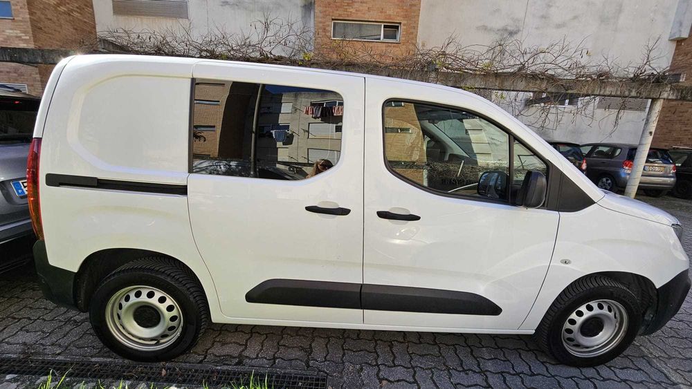 Peugeot Partner 1.5 BlueHDi 130cv EAT8 Automática 2021