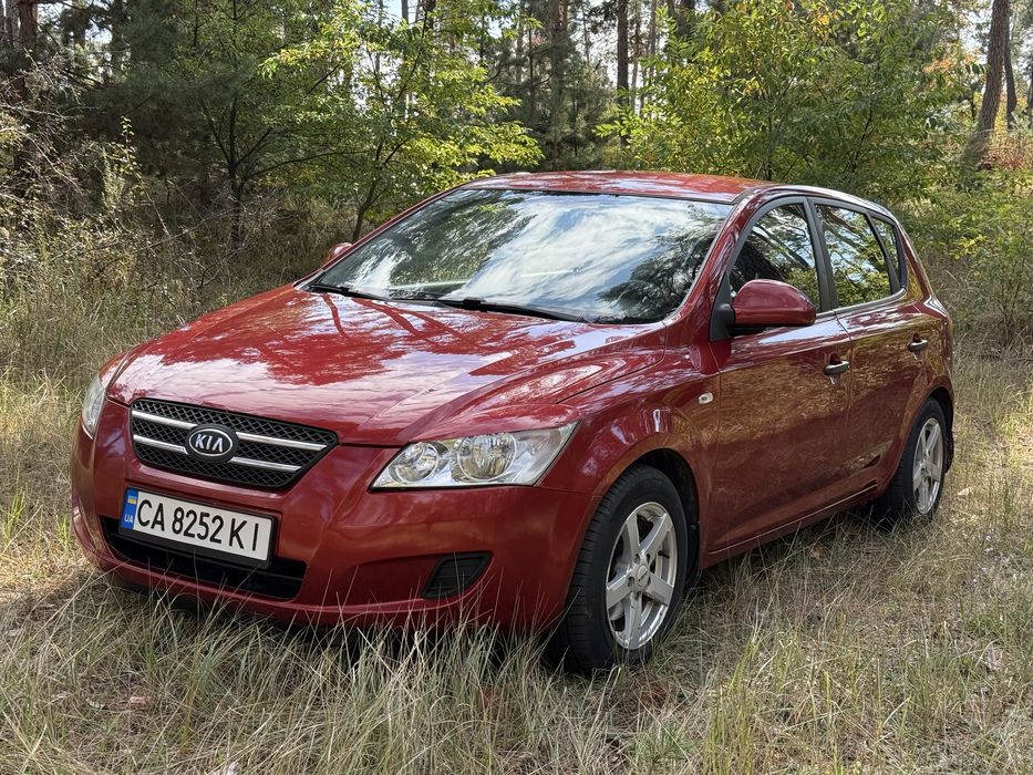 Продам Kia Ceed ! Автомат ! Стан ідеал !