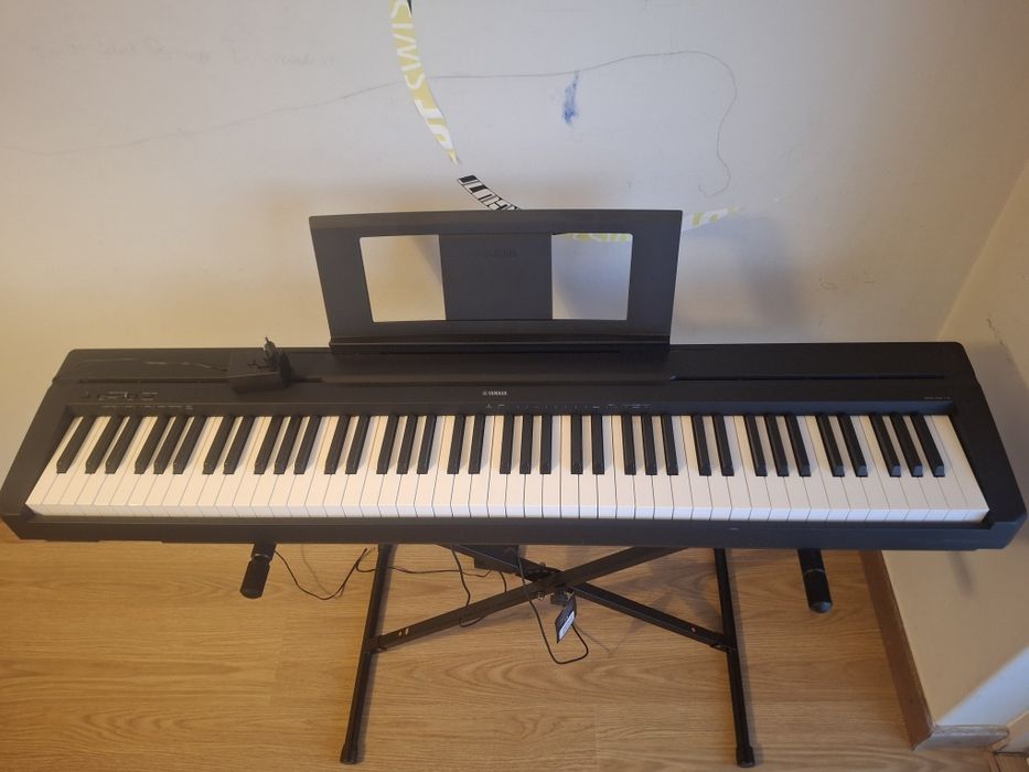 Piano Yamaha P45 + suporte