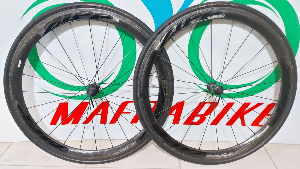 Rodas Zipp 303 e 202 carbono