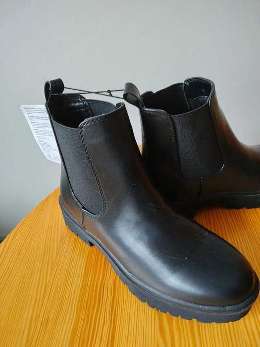 Nowe botki Cleve rozmiar 39 Okazja