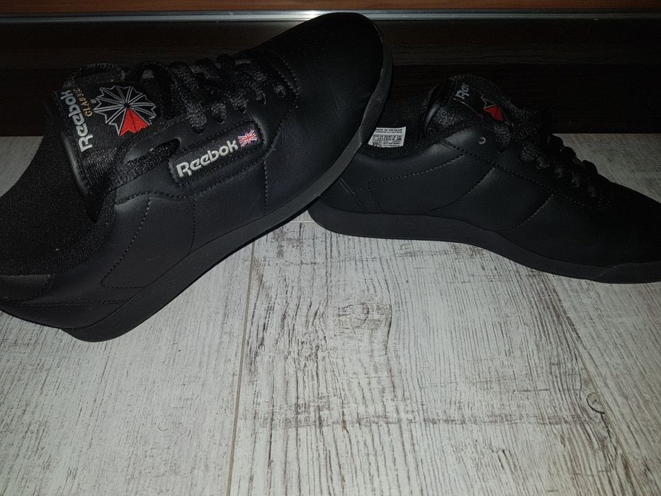 Sprzedam buty reebok 37,5