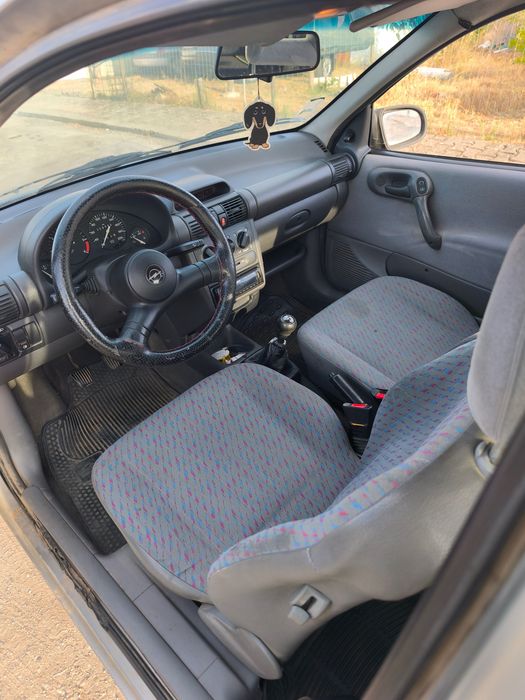 Opel Corsa — fotografia 8