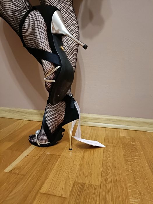 GIambattista Valli H&M buty szpilki sandały