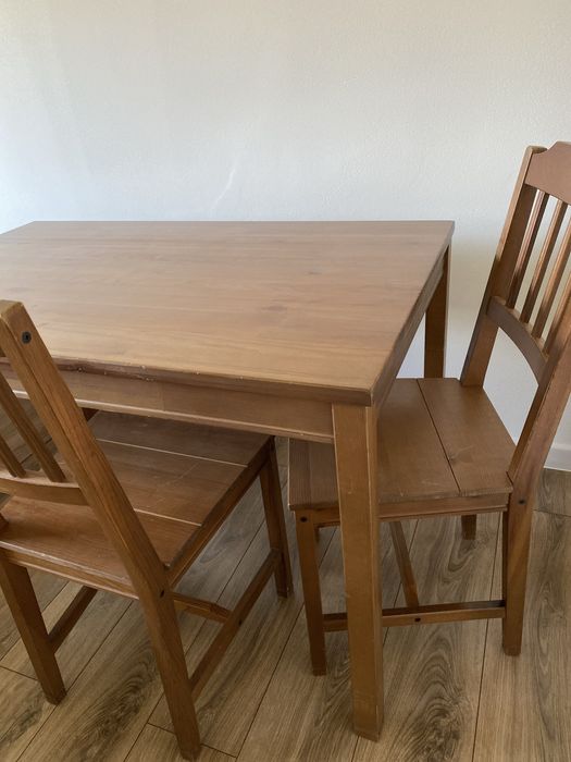 Stol drewniany + 4 krzesła
