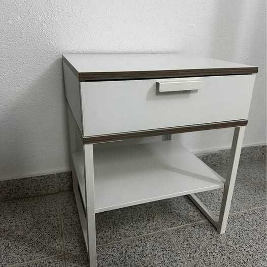 Mesa de Cabeceira Branca Ikea | Gaveta + Prateleira