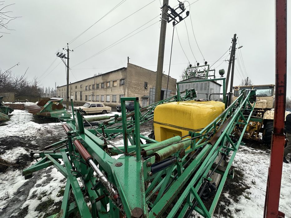 Оприскувач СТЕП-2500/18