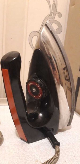 Утюги СССР, 2шт.