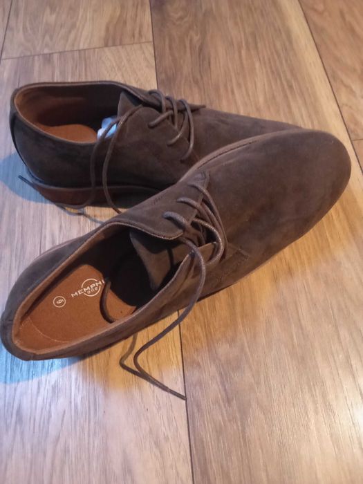 Buty męskie NOWE rozmiar 6UK -  39.5