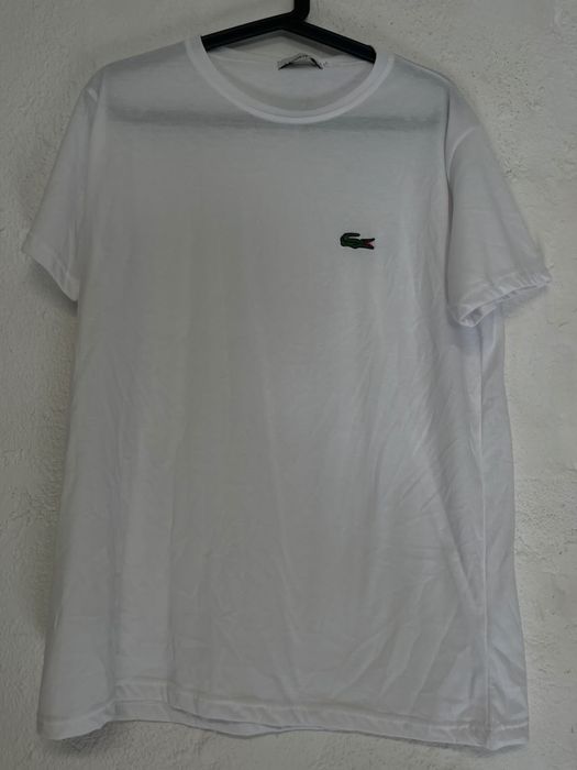 Camisola da lacoste.