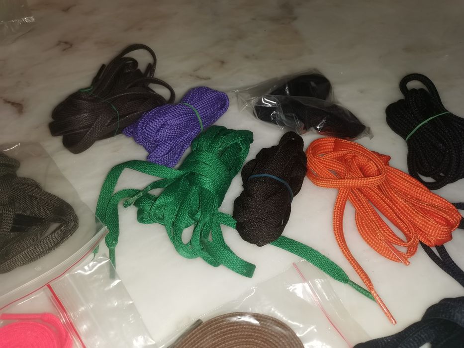 Atacadores novos várias cores