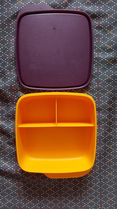 Ланч бокс школярик фірми tupperware