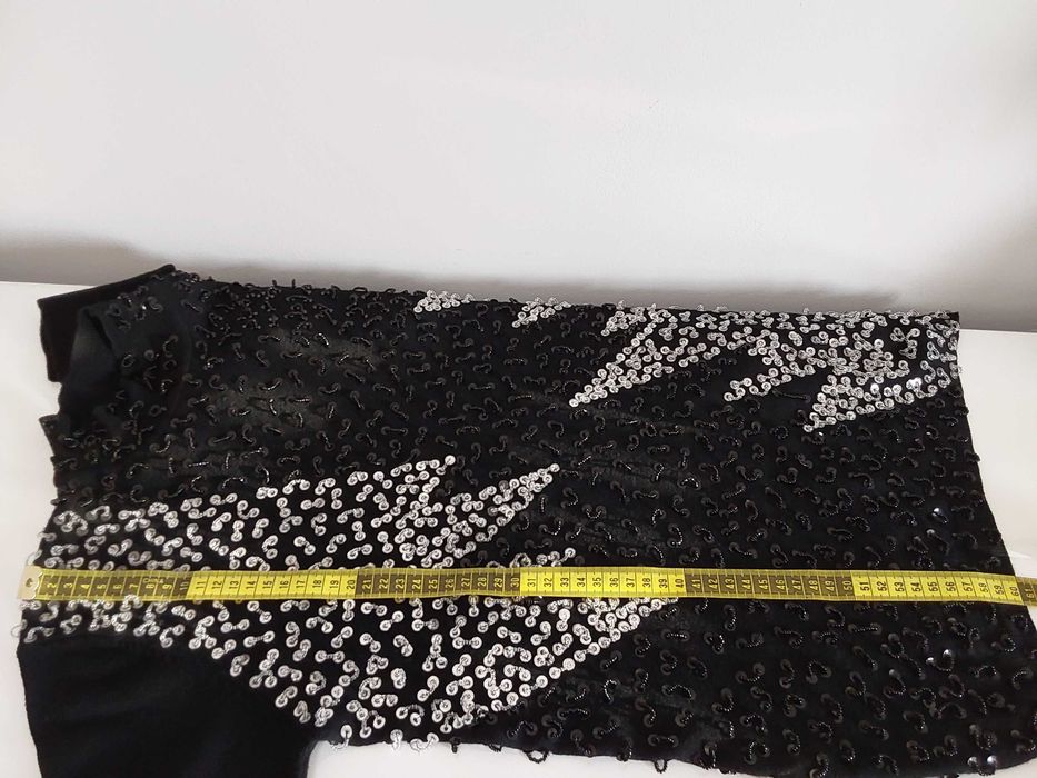 Camisola Preta com Lantejoulas
