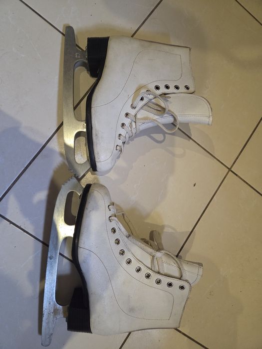 Коньки   37-38 ковзани