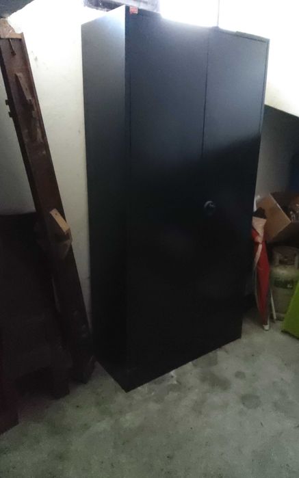 Armario de escritorio metalico