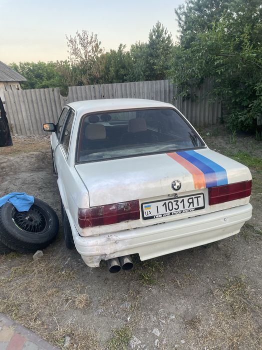 Продам Bmw e30.
