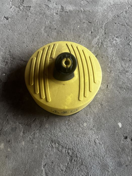 Шетка для мытья плитки и брусчатки Karcher