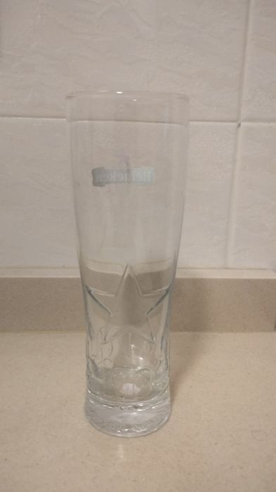 Copo de cerveja Heineken