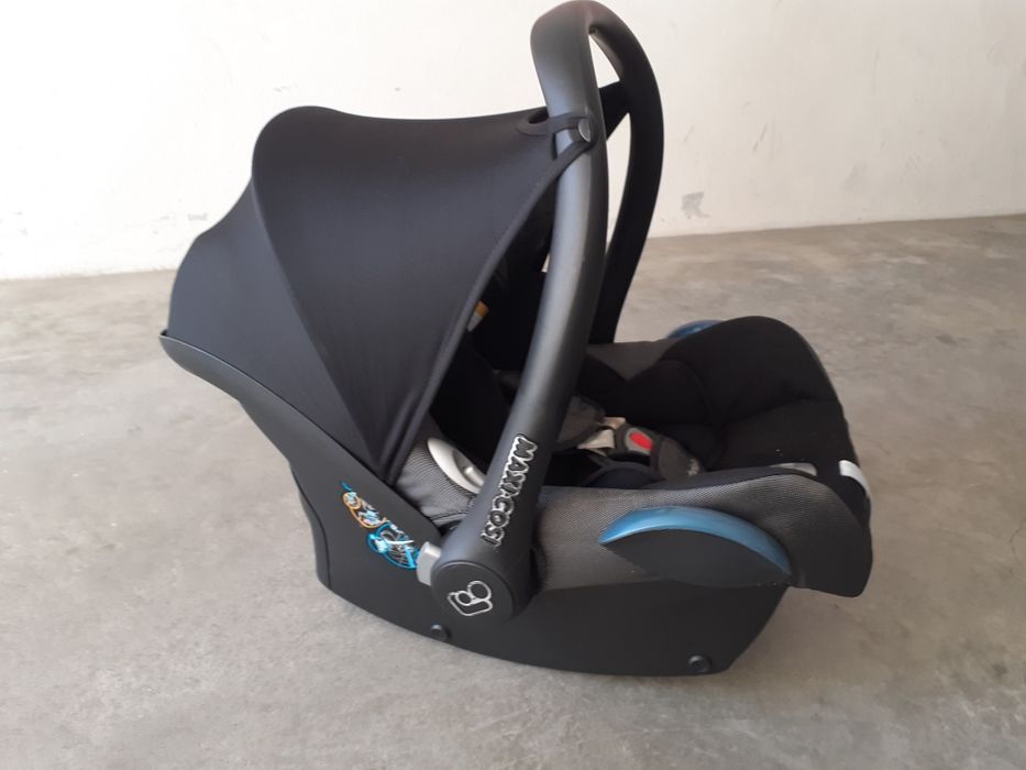 Stroller with Matching Egg-Shaped Seat430007034011996162