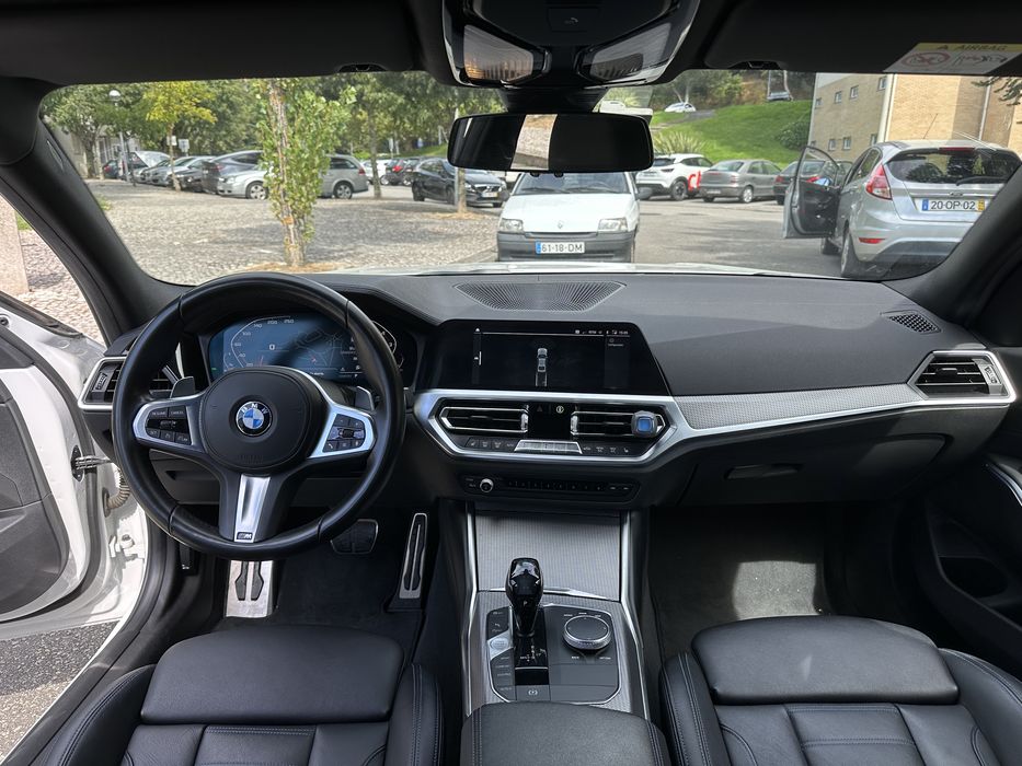 BMW 320i Pack M Shadow