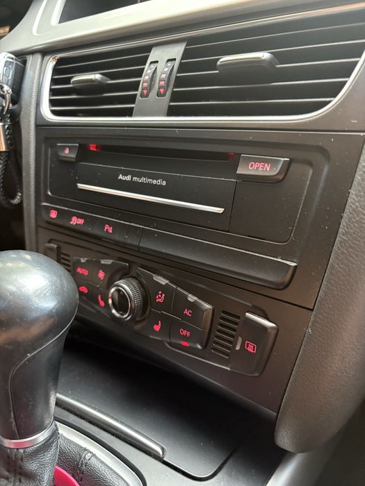 AUDI A4 B8 2011 2.0TDI